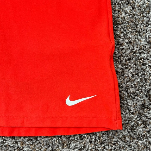 Nike DriFit Golf Skirt - Picture 3 of 6